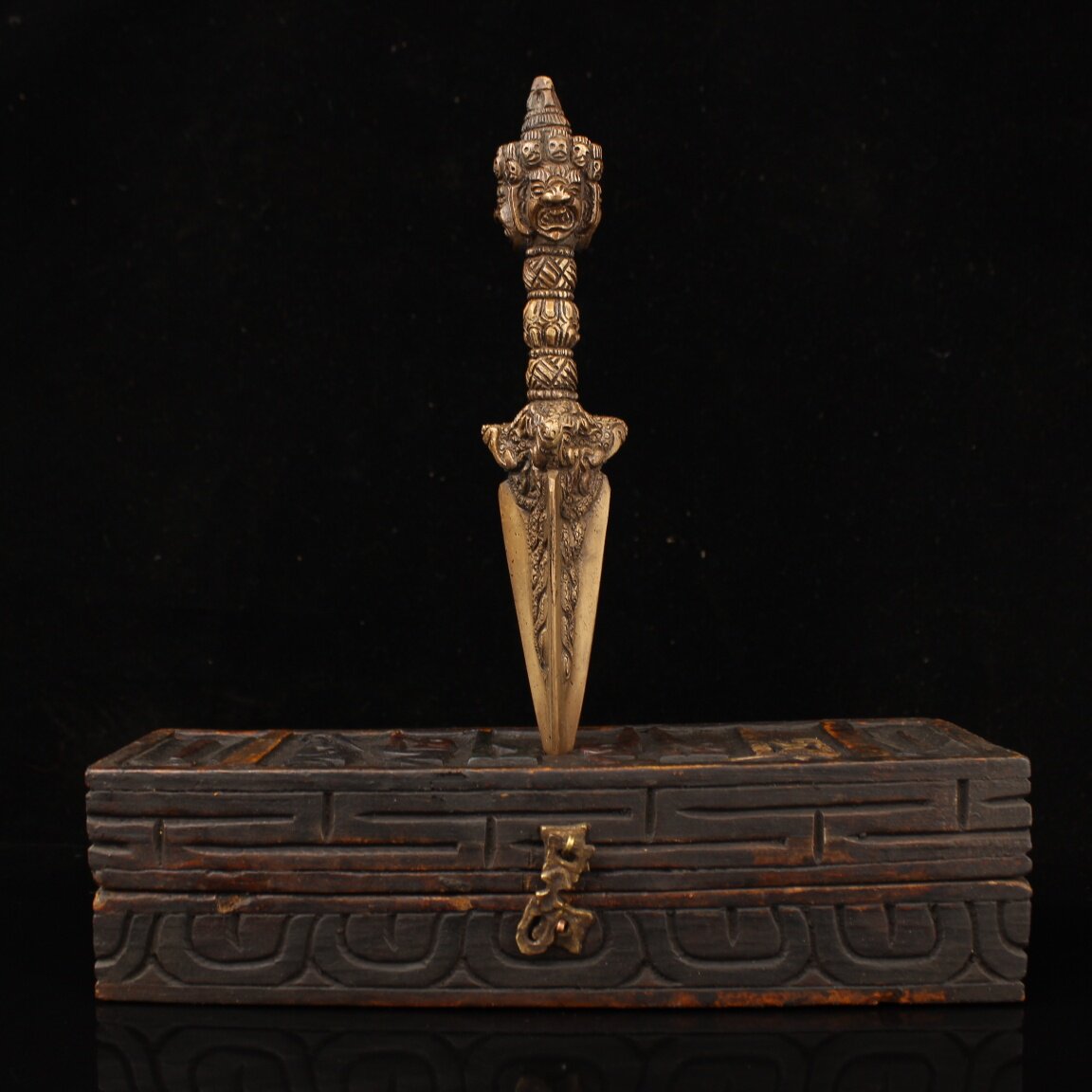 Collectible Vintage Tools - Patung Alat Ritual Vajra Phurba Buddha