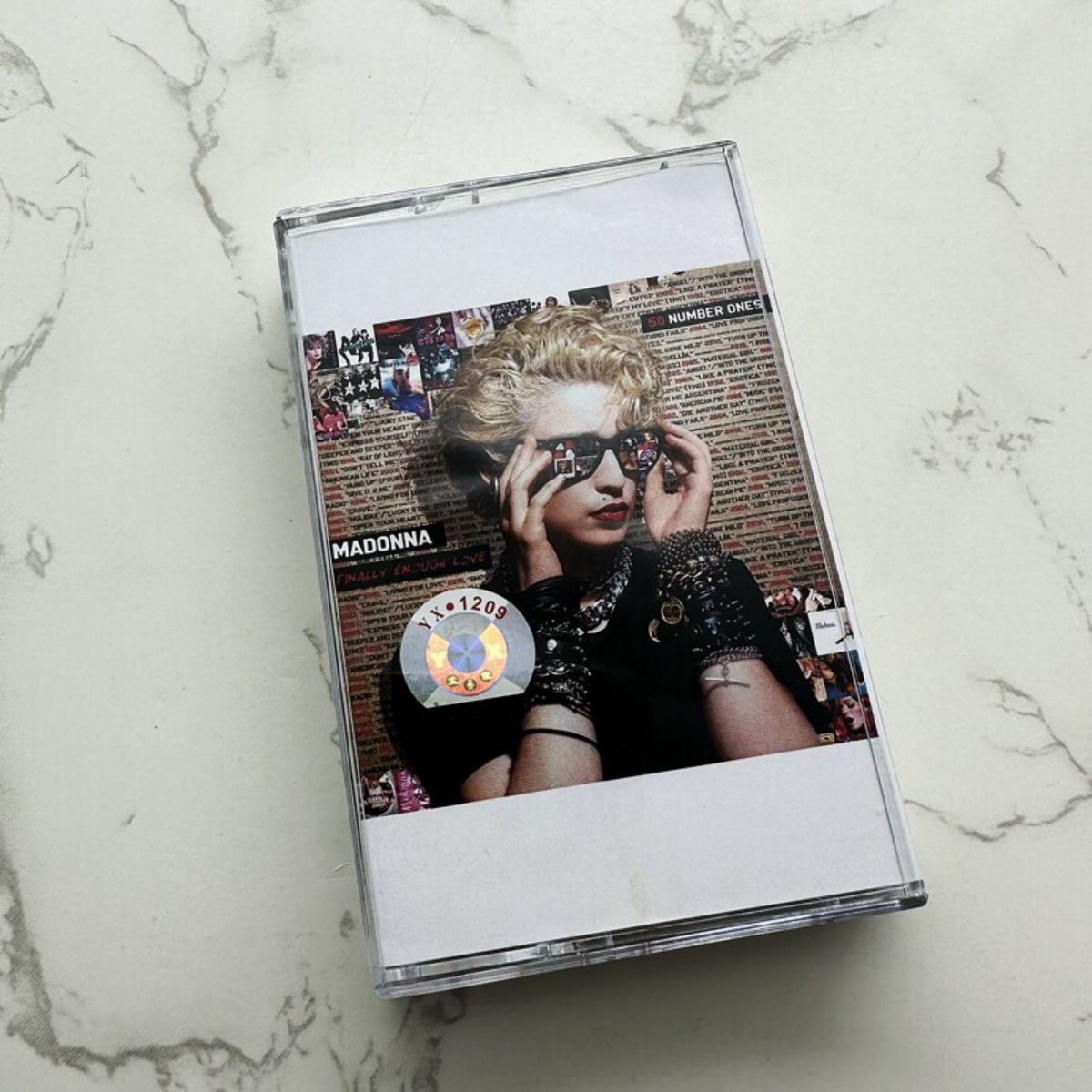 Vintage Collectibles - Kaset Musik Pop Klasik Madonna, Lagu