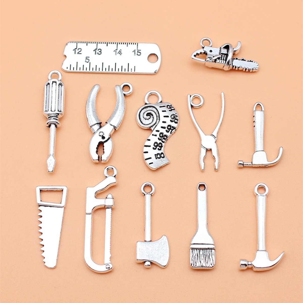 Collectible Vintage Tools - 12 buah peralatan warna perak antik