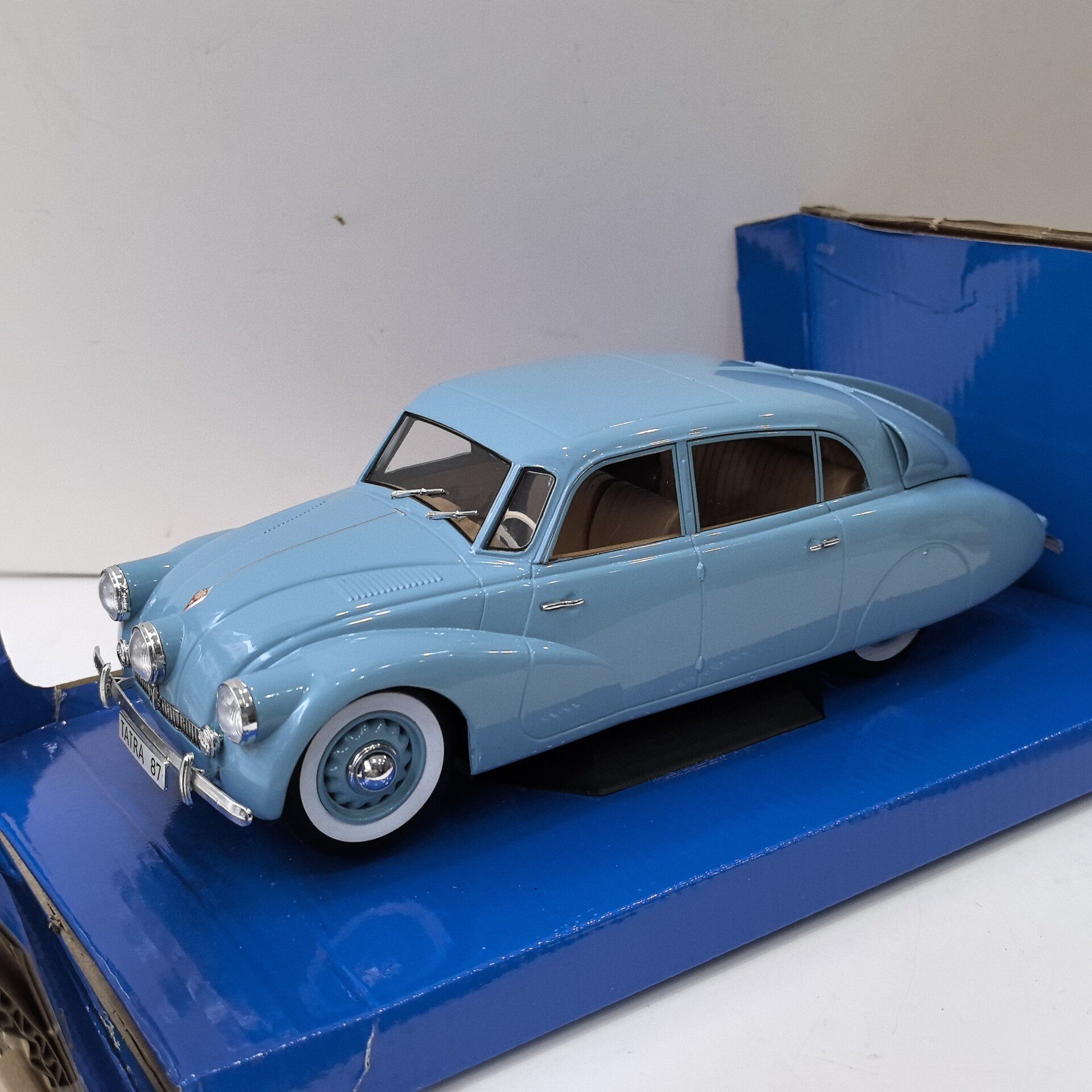 Mobil Diecast MCG Skala 1/18 T - Vintage Collectibles ulasan dan harga